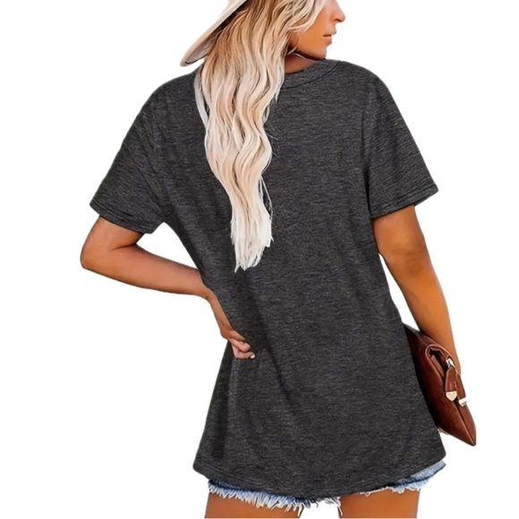 Funny Dachshund Wiener Dog I’ve Got Friends in LOW Places Grey Tee T-Shirt NEW‎ - Picture 3 of 11